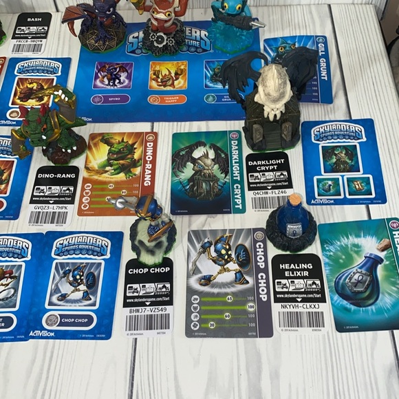 Skylanders Figures with Stickers, Cards - Picture 5 of 9